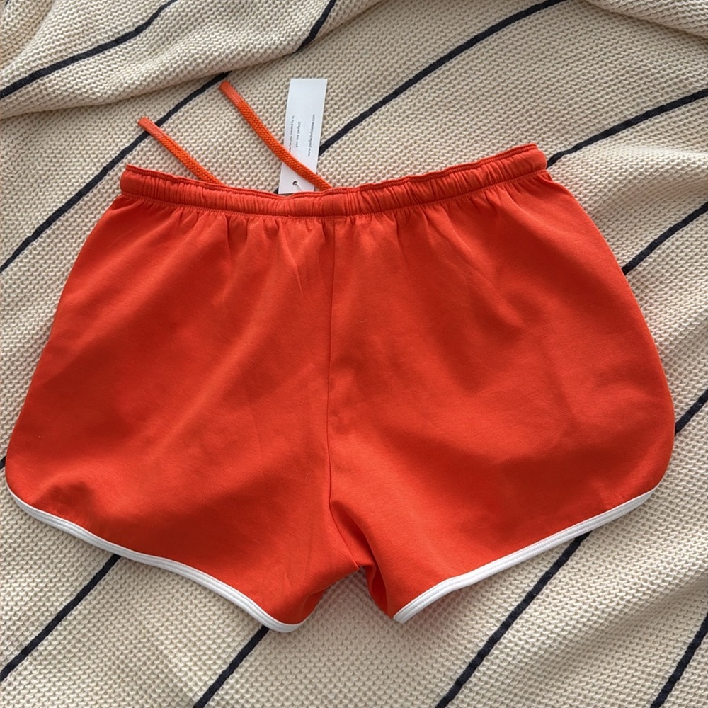 Perfect White Tee dolphin hem shorts - Picture 3 of 3